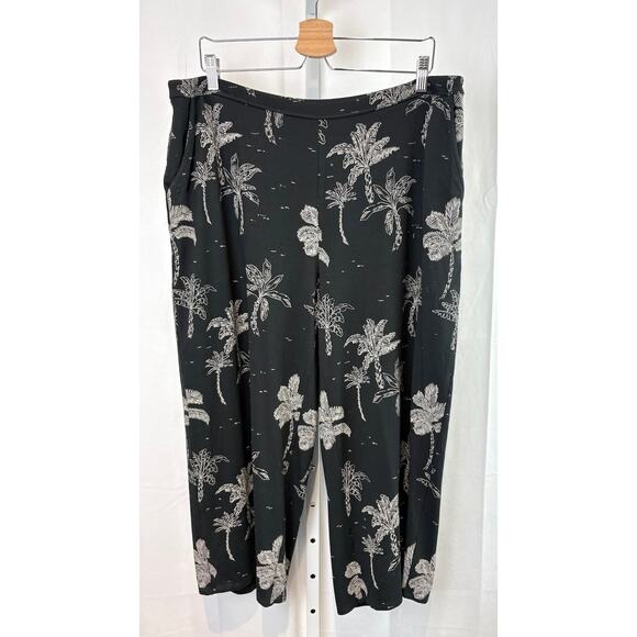J. JILL Wearever  Size XL Tropical Print Full Leg Cropped Pants Black White - Picture 1 of 9